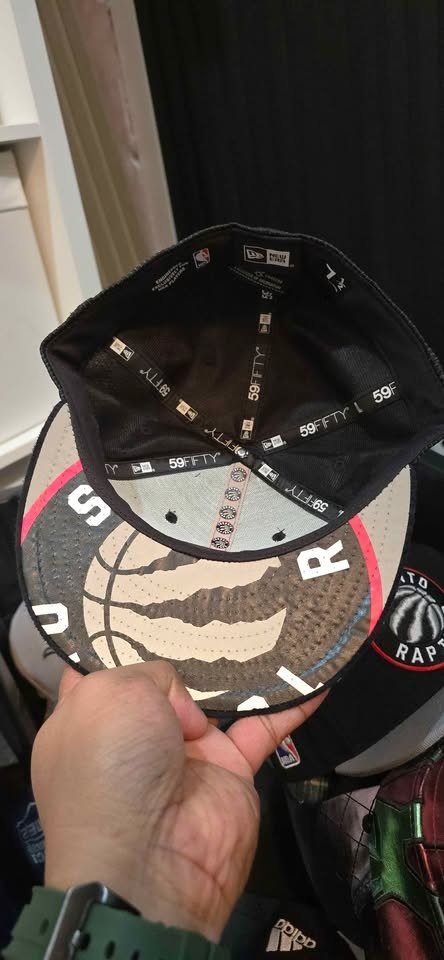 New Era Toronto Raptors fitted hat Velvet - photo 3