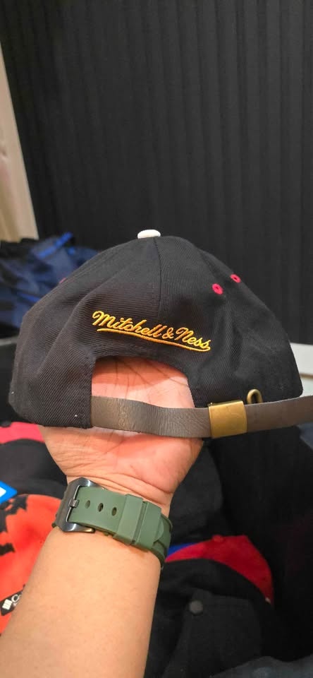 Mitchell and Ness Miami Heat hat - photo 2