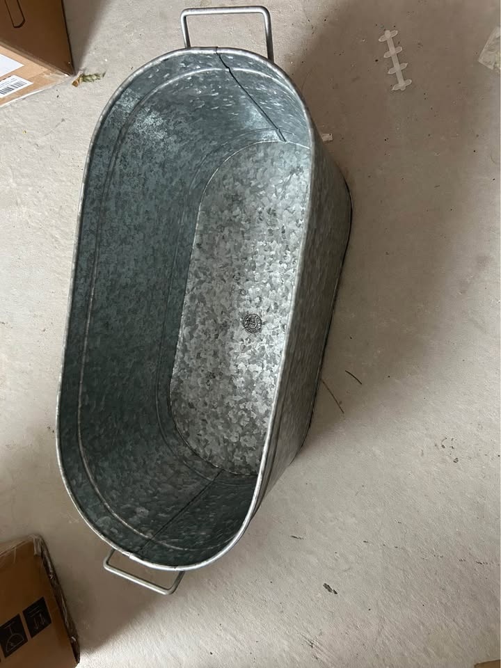 New-Oval Shape Galvanized Steel Tub with Side Handles - photo 5