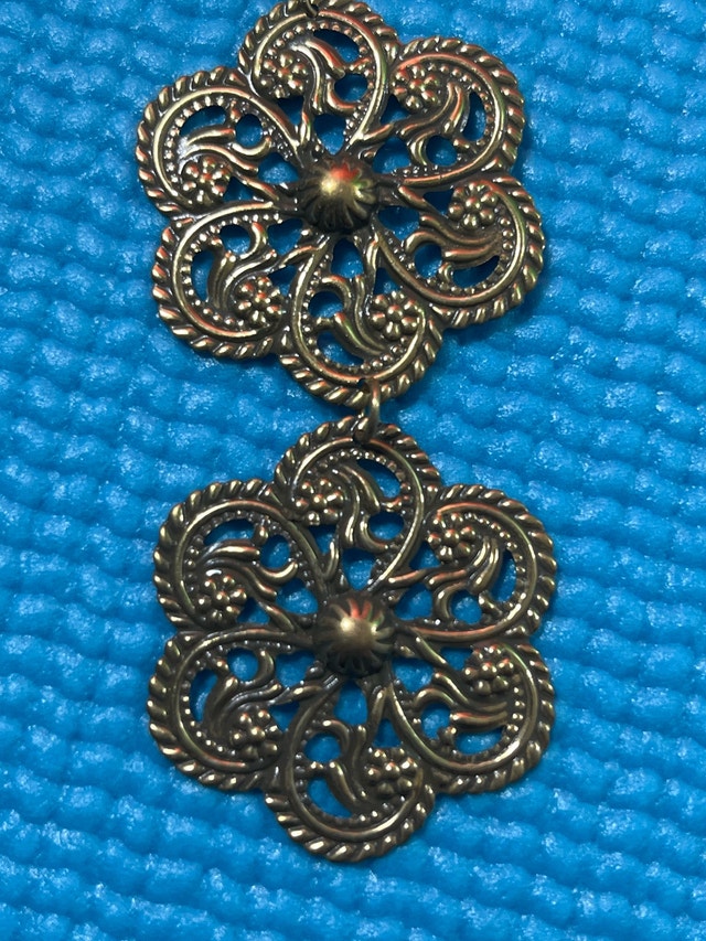 filigree-style drop earrings - photo 4