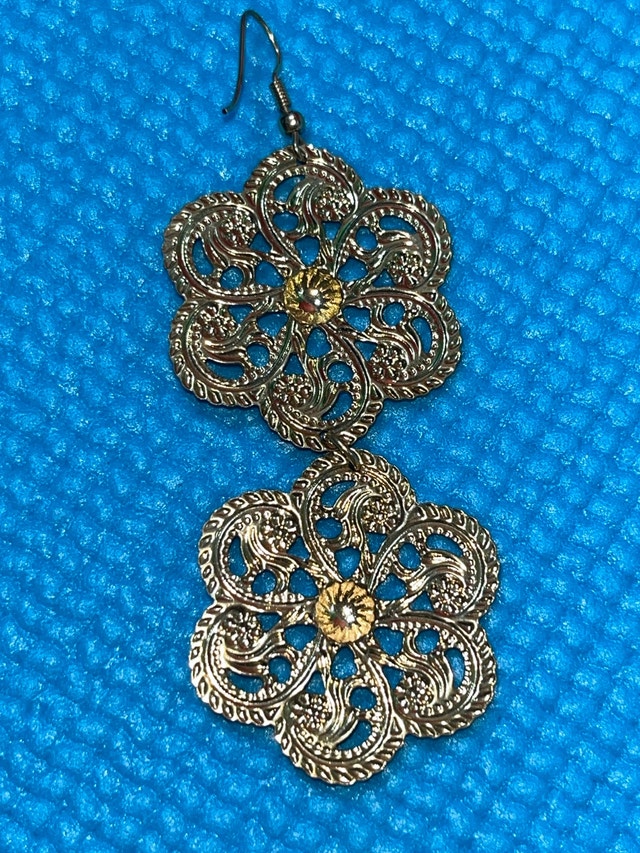 filigree-style drop earrings - photo 5