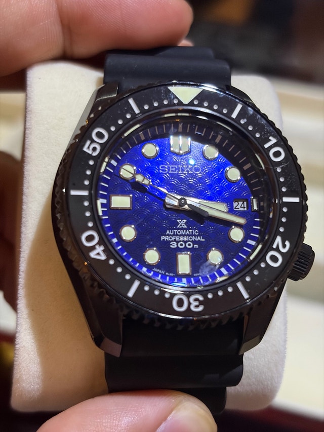 Seiko MarineMaster 300m “Seigaiha” SLA053