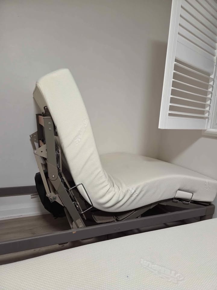 Tempur pedic adjustable bed - photo 2