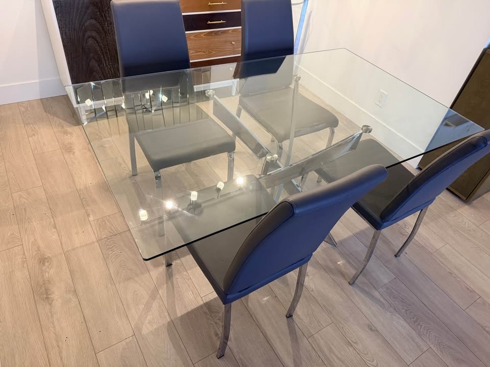 Modern Glass Dining Table + 4 Chairs (Chairs Included Free) - photo 2
