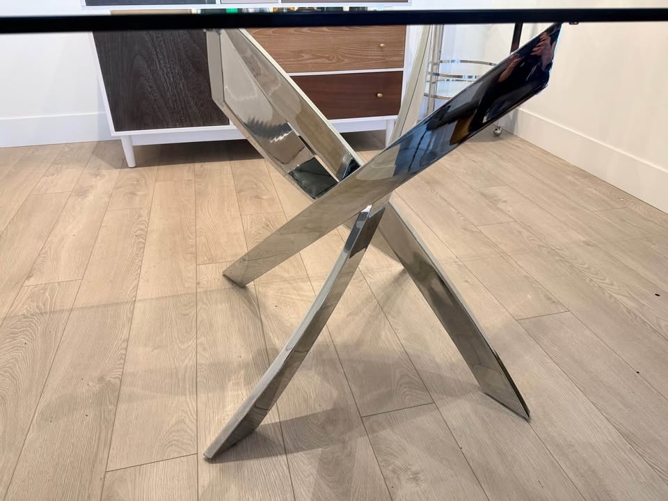 Modern Glass Dining Table + 4 Chairs (Chairs Included Free) - photo 3