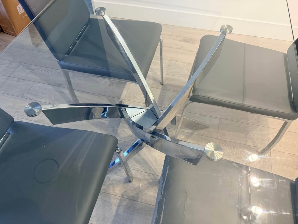 Modern Glass Dining Table + 4 Chairs (Chairs Included Free) - photo 4