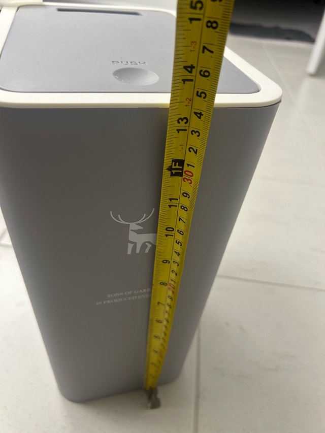 Songmics Step Trash Can - photo 3