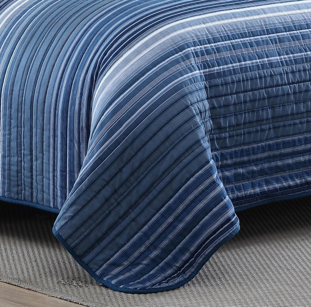 New-Quilt Set - photo 4