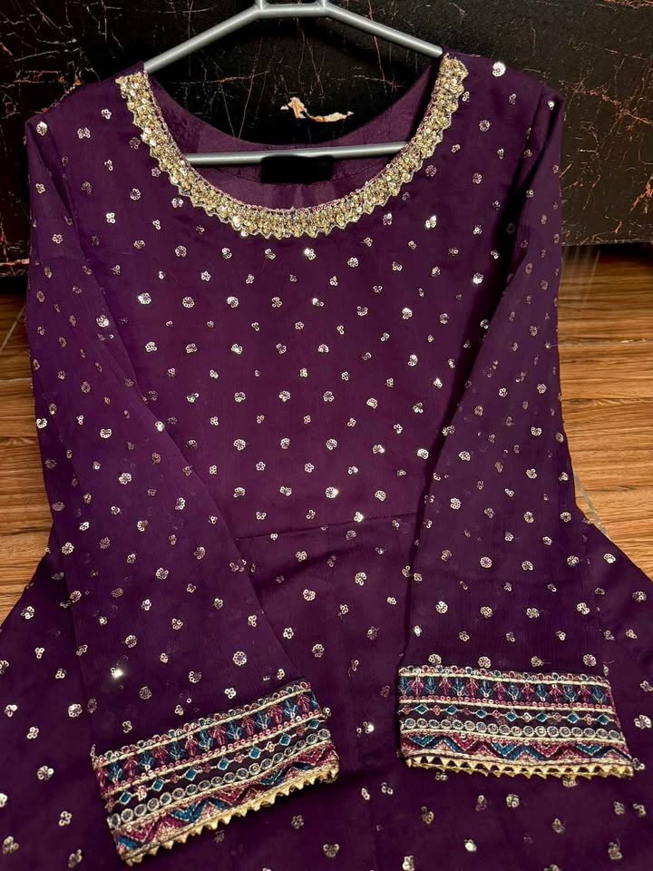 Heavy sequence work dress - photo 2