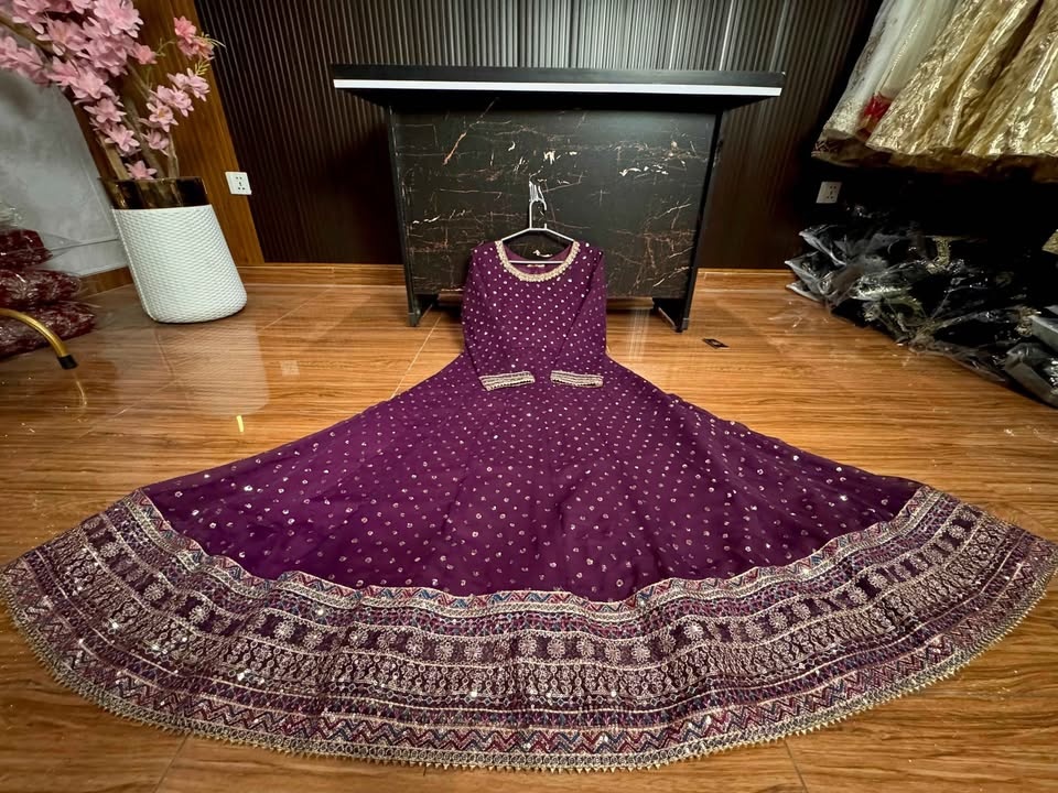 Heavy sequence work dress - photo 3