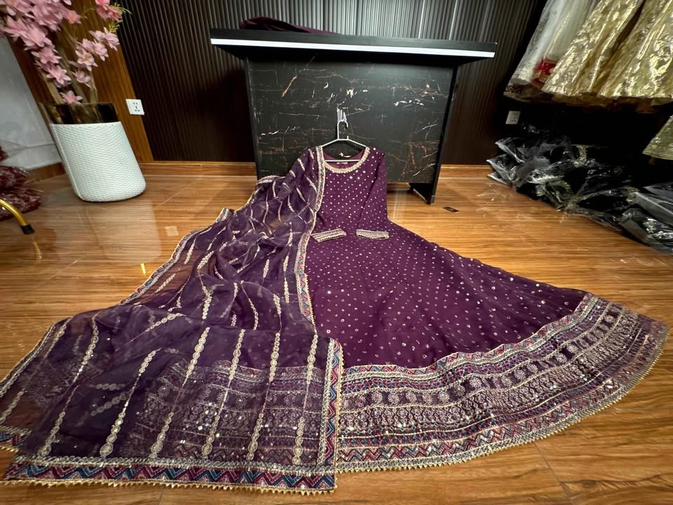 Heavy sequence work dress - photo 4