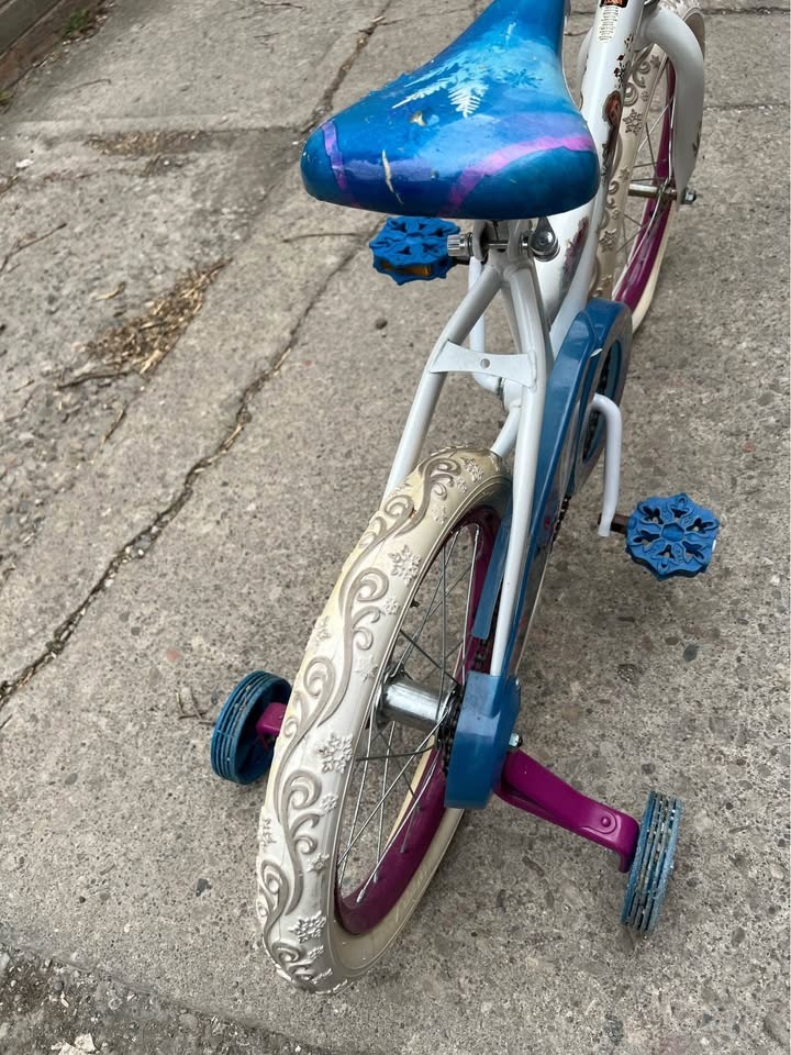Frozen Kids bike 16” - photo 3