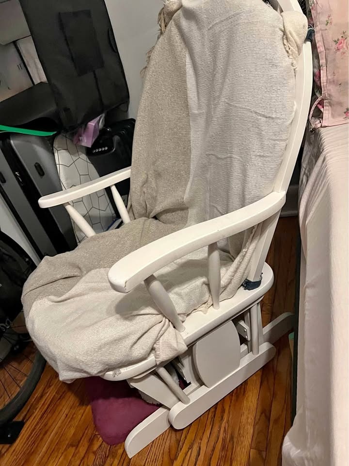 Nursing chair