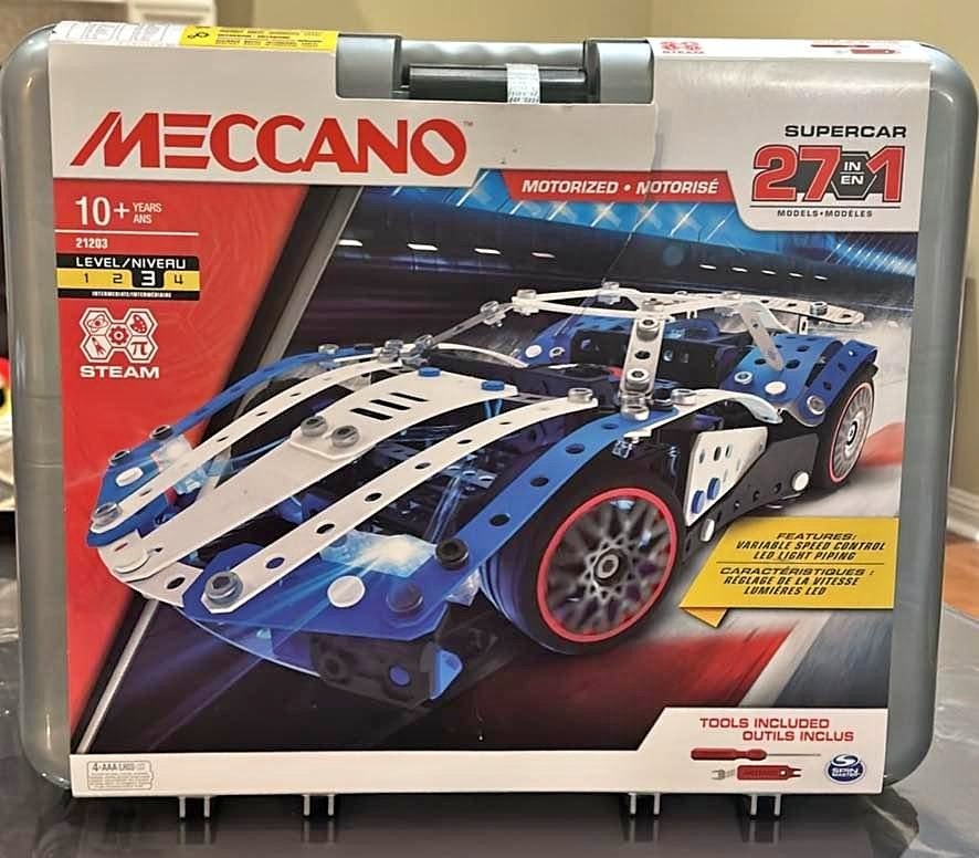Meccano 27 in 1 Motorized Supercar Toy