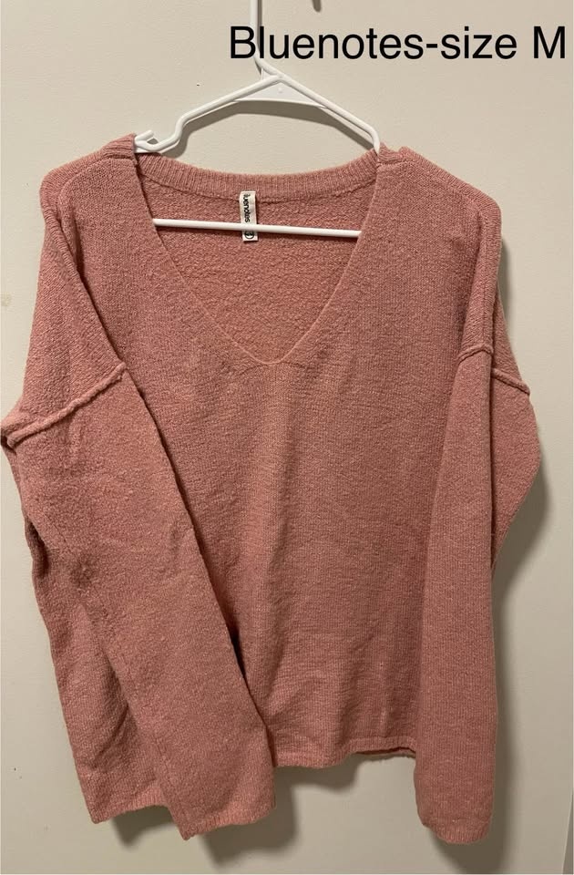 Various sweaters for sale! - photo 3