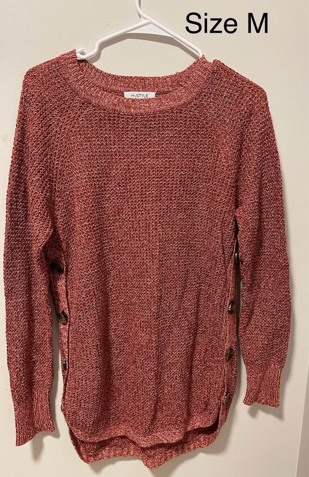 Various sweaters for sale! - photo 4