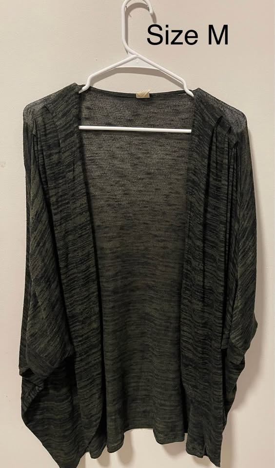 Various cardigans for sale - photo 4
