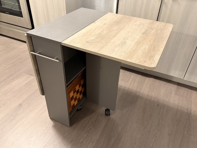 dining table - photo 2