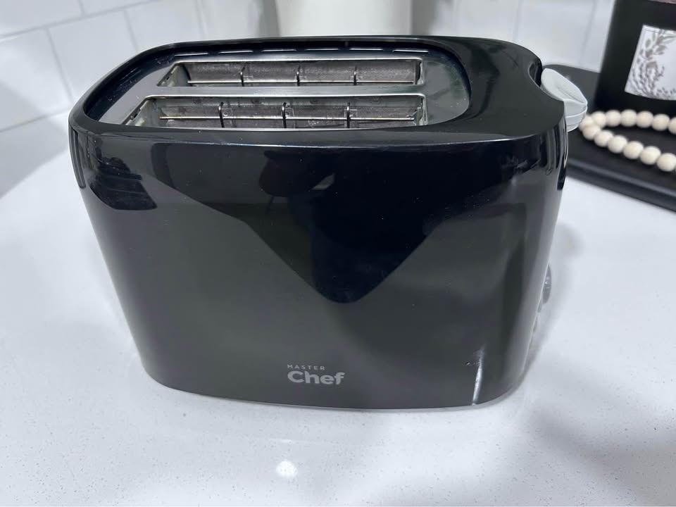 Master Chef 2 Slice Toaster - photo 2