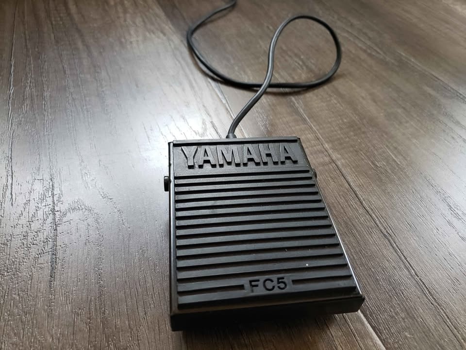 Yamaha Keyboard PSR-225GM - photo 2