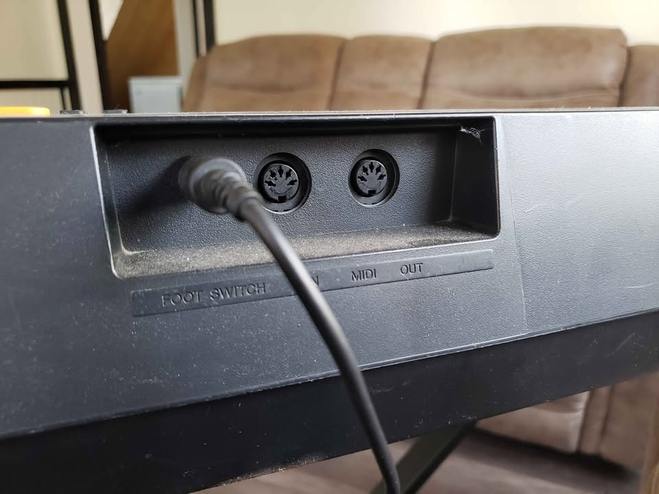 Yamaha Keyboard PSR-225GM - photo 3