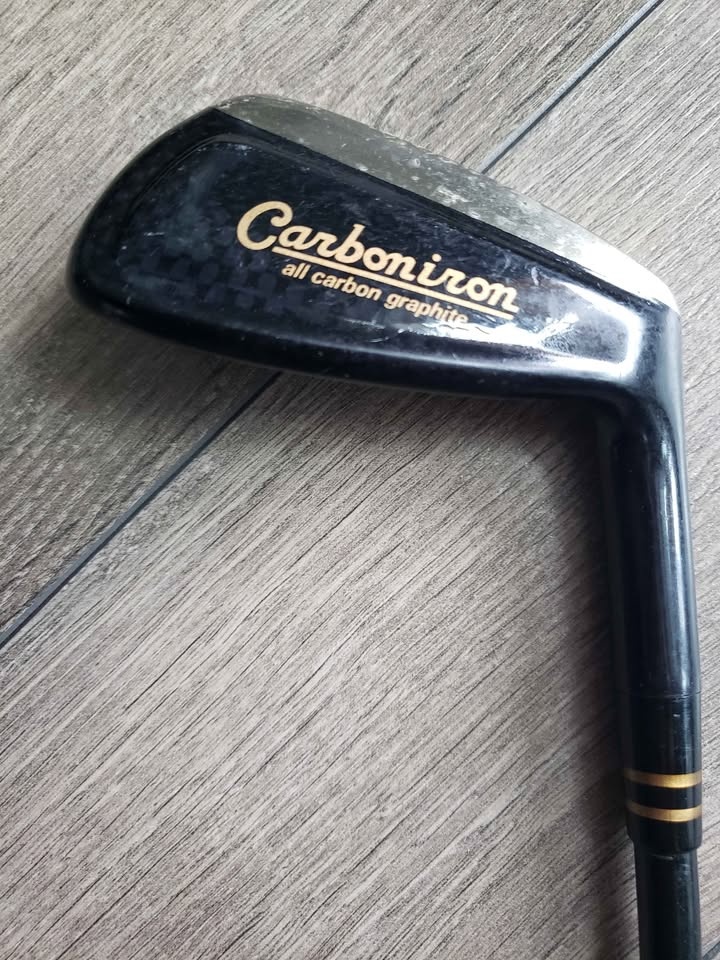 Golf club Yonex carbon fiber 8 iron with graphite shaft - photo 4
