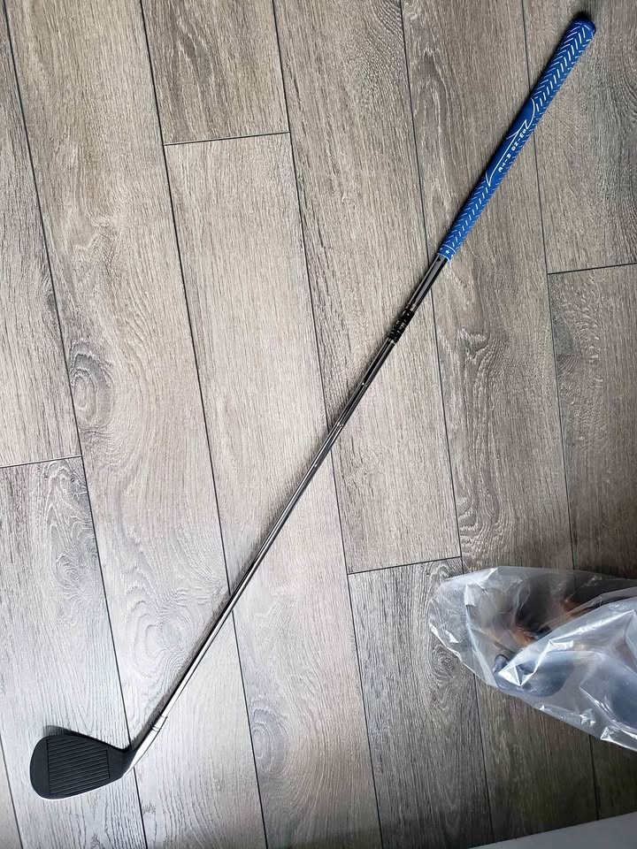 Golf club all original Simmons tiger shark sand wedge