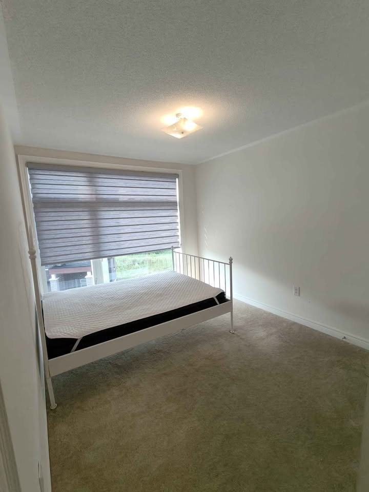 1 Bed 1 Bath - Townhouse - photo 4