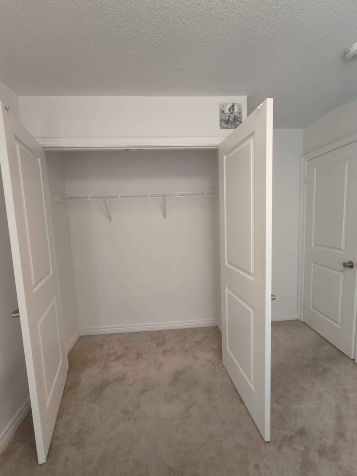 1 Bed 1 Bath - Townhouse - photo 5
