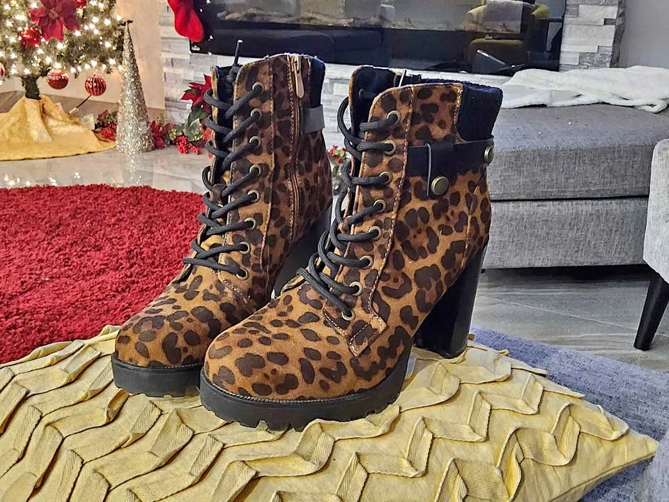 Leopard Print Highheel Boot size 10