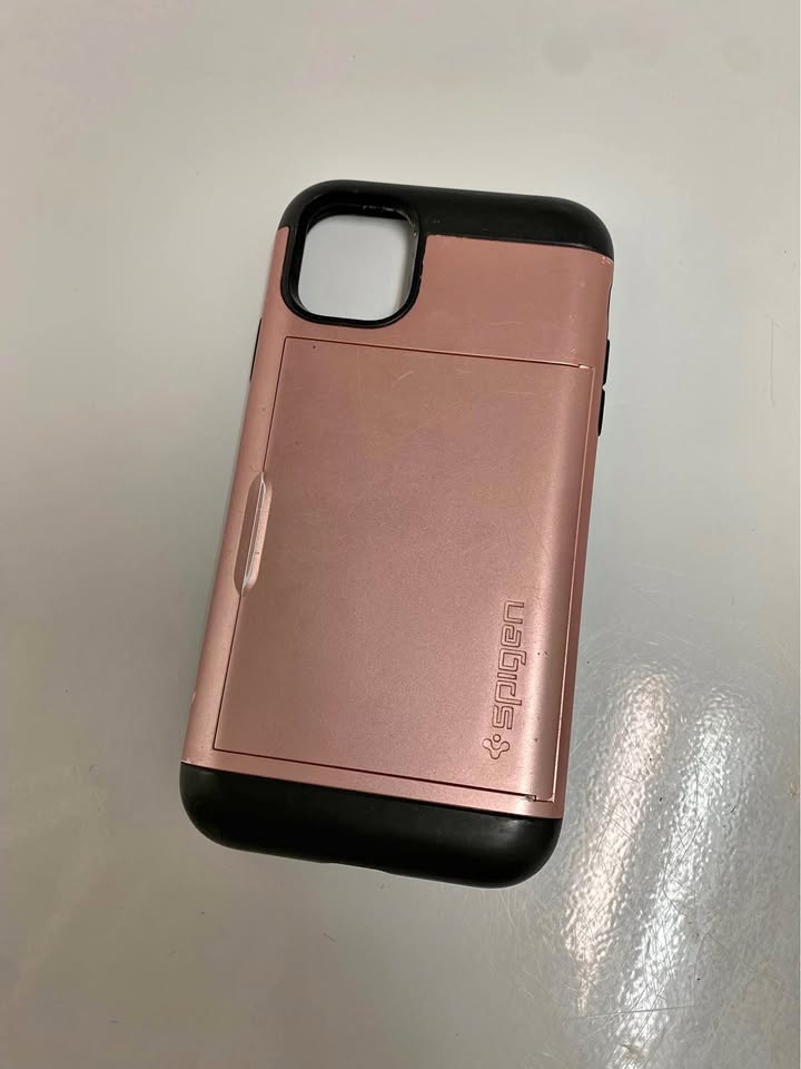 IPHONE Spigen Case