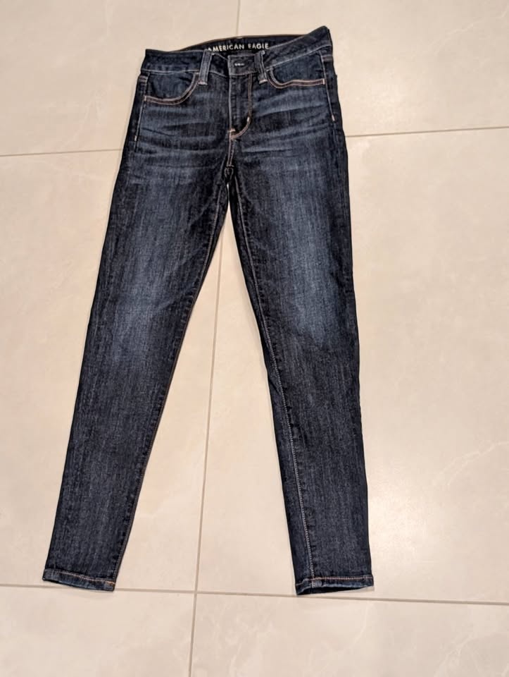 American Eagle Dark Blue Hi-Rise Jegging Next Level Stretch Size