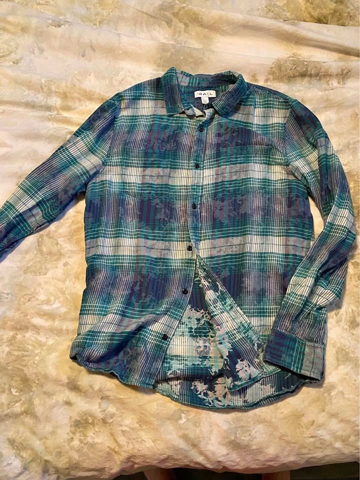 THE RAIL Button Up Shirt