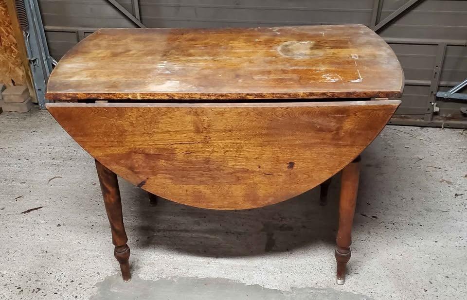 Antique Oval drop leaf table - photo 2