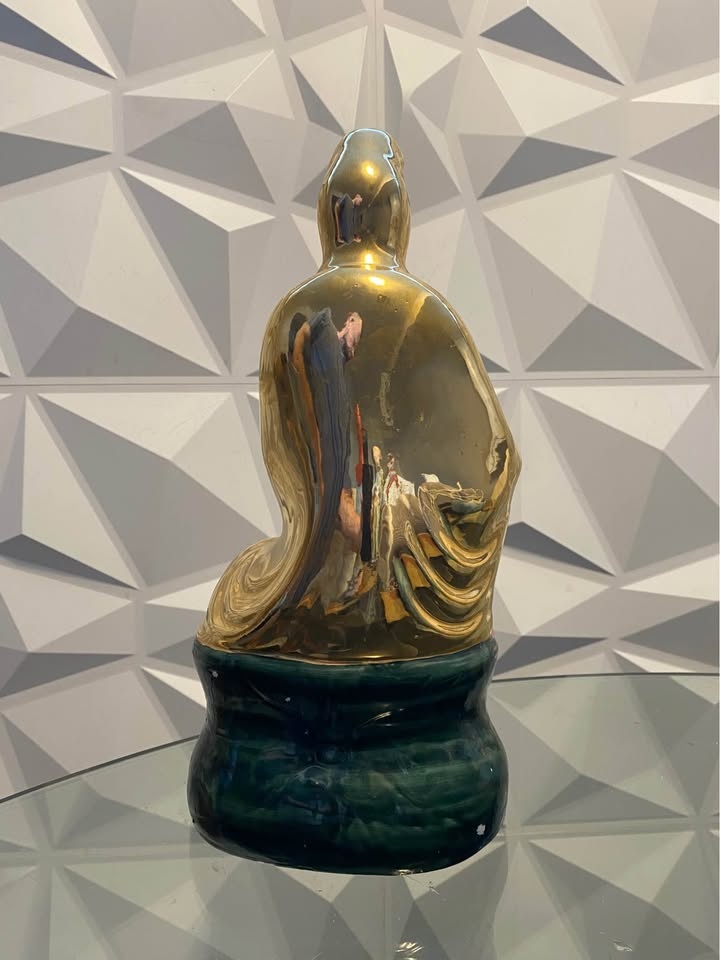 Statue of Guanyin - photo 3