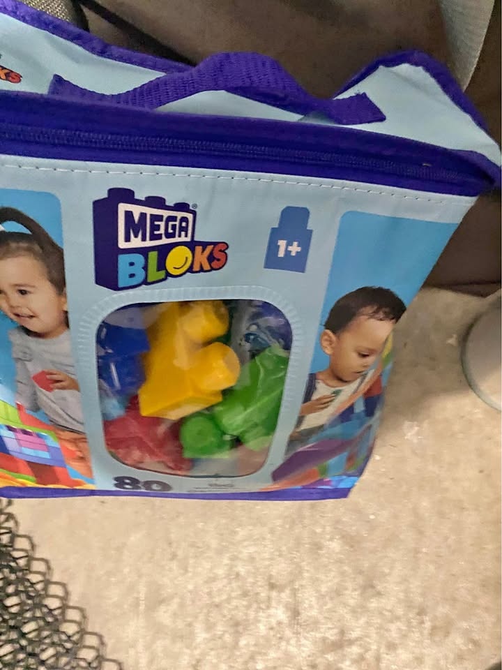 Mega blocks