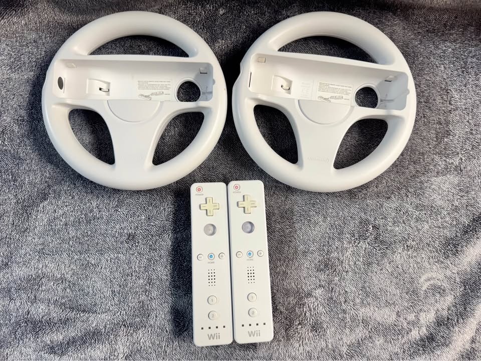 Complete WII console 2 players package - photo 5