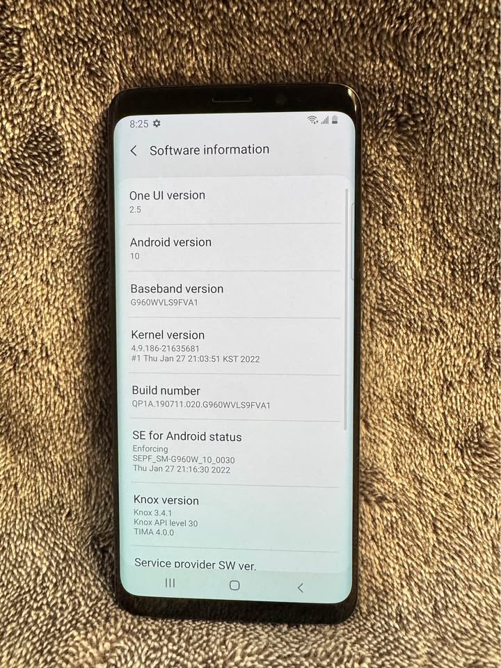 Samsung Galaxy S9 Unlocked 64GB with Otterbox Case - photo 4
