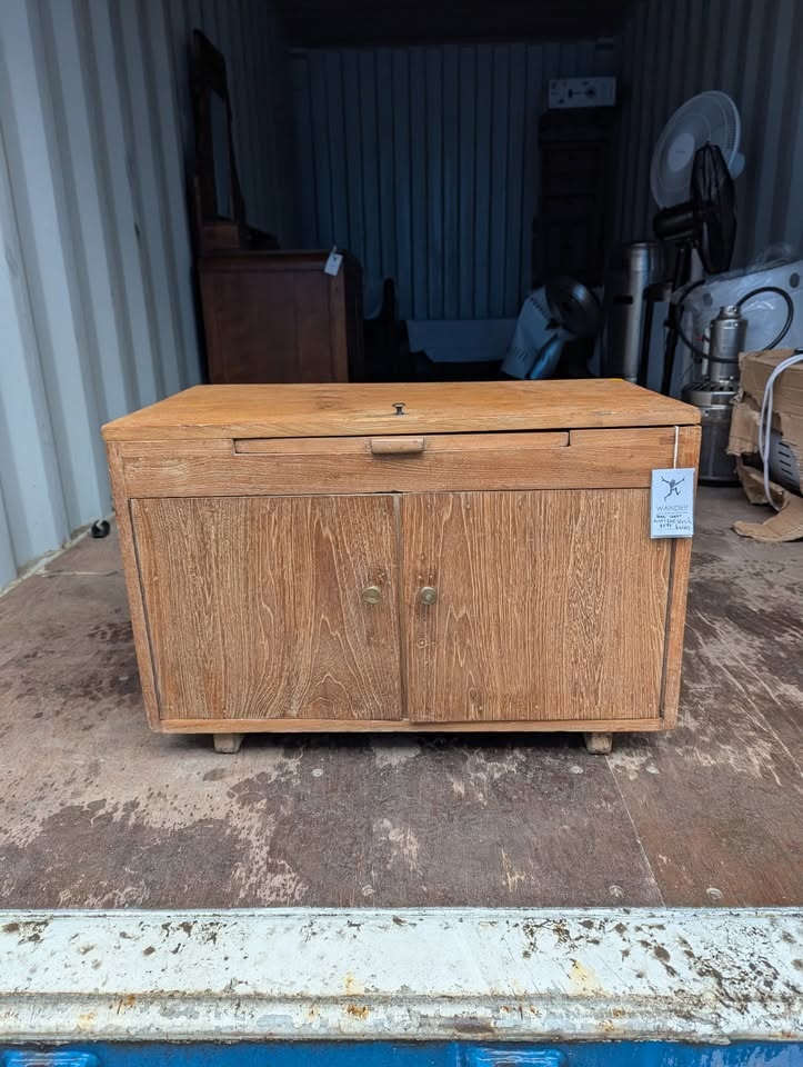 Antique Teak Wood Wash Basin Chest - photo 3