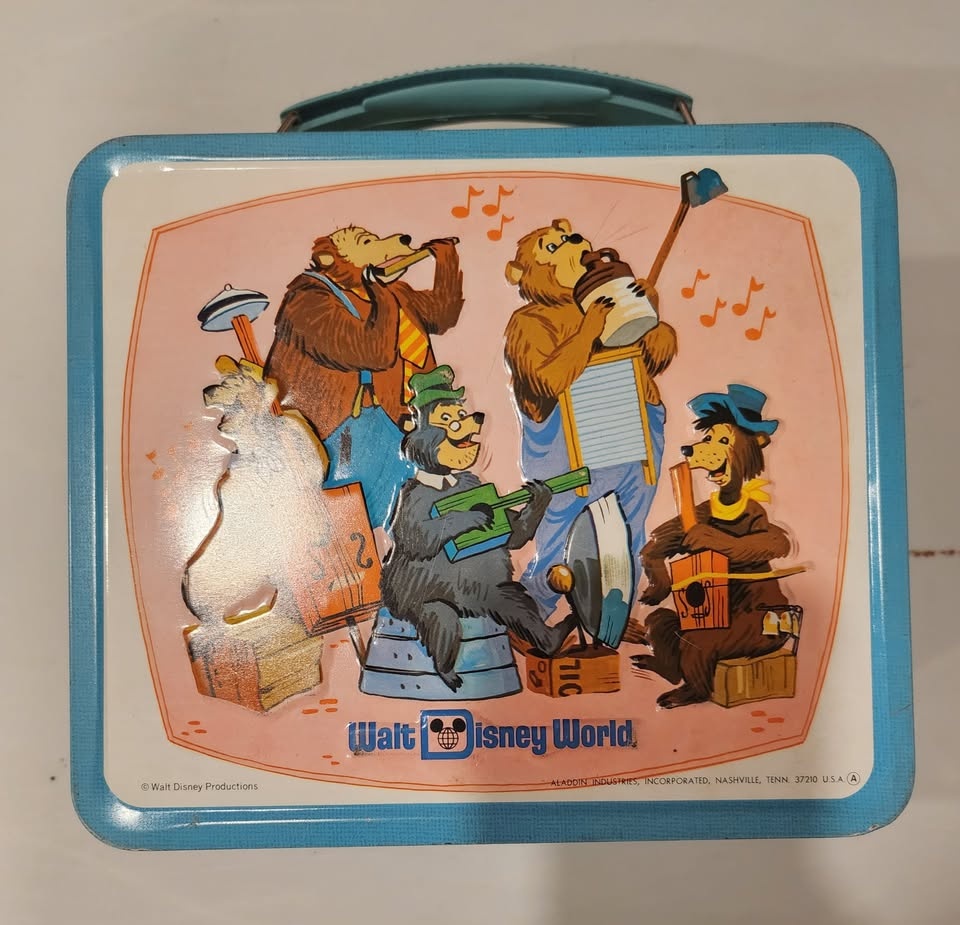 Vintage 1970's Walt Disney World 50th Anniversary Metal Lunchbox - photo 2