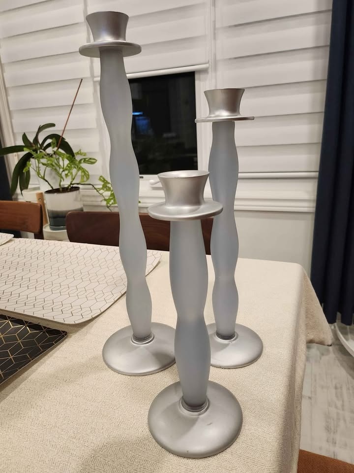 Set of 3 candle holders