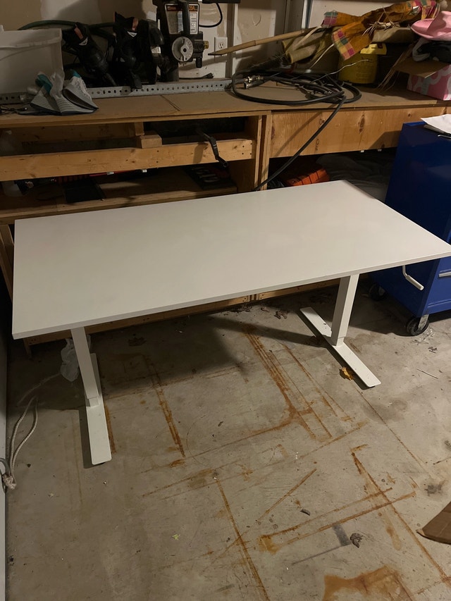 adjustable height desk