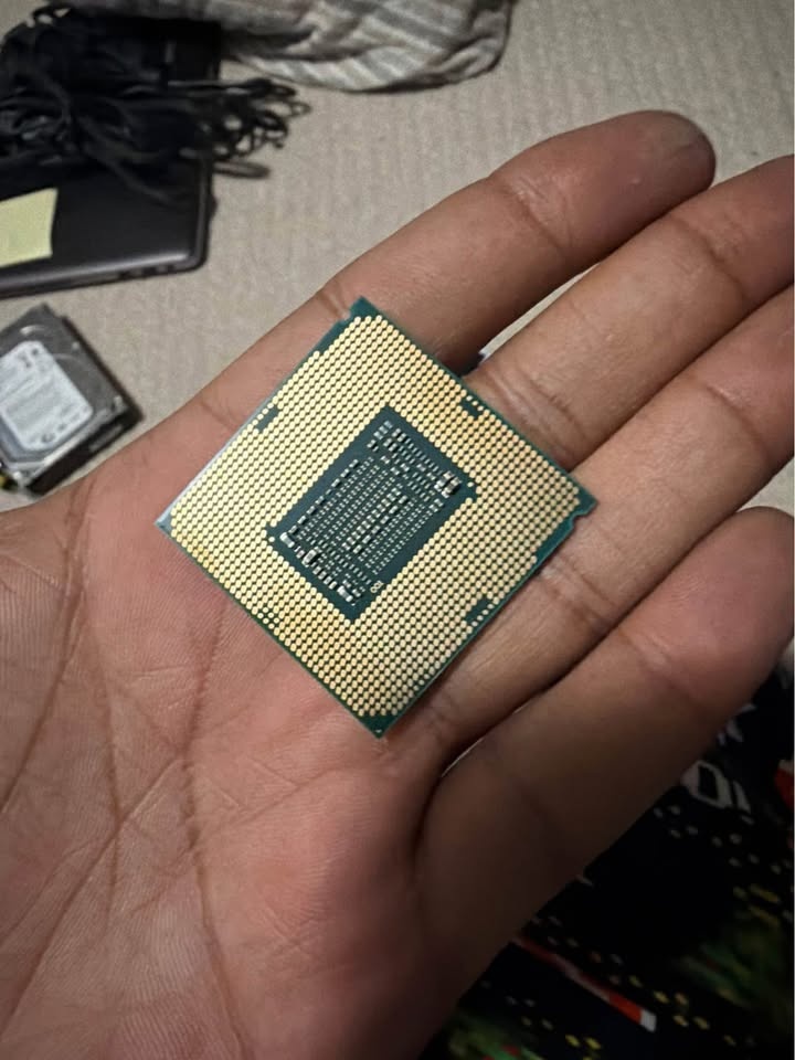 Intel Core i7-8700K 6-Core 4.7GHz - photo 2