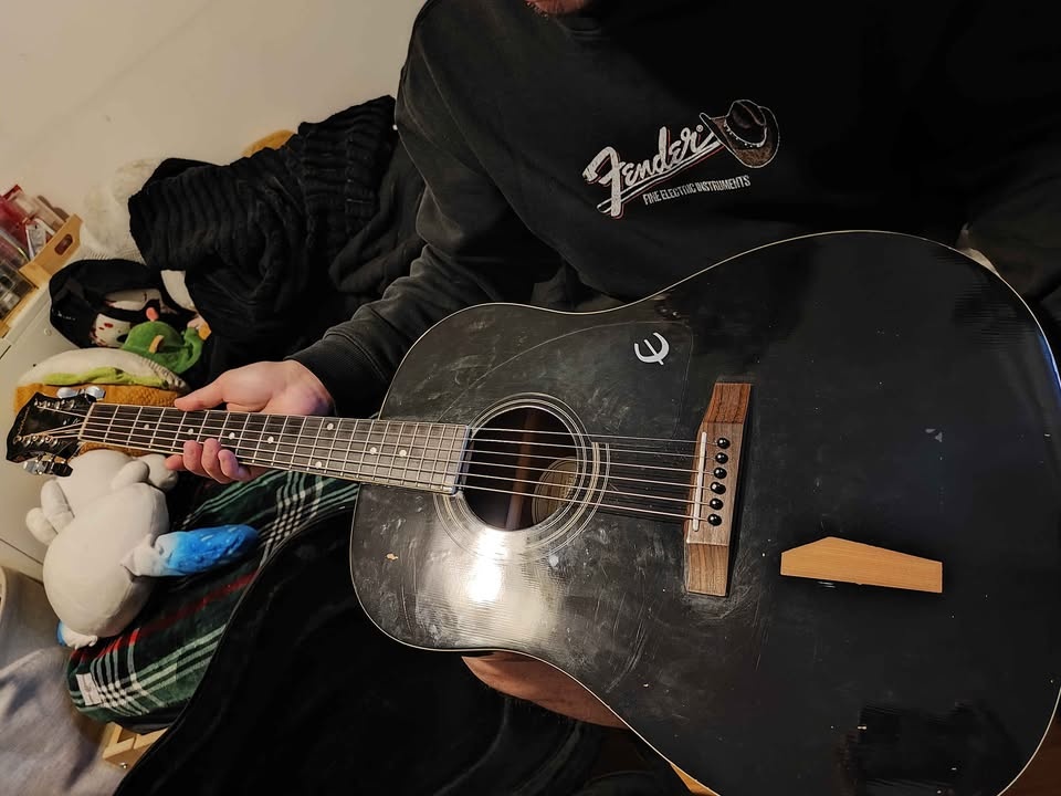 Epiphone AJ-100BK (Ebony) + Fender Hard Travel Case - photo 4