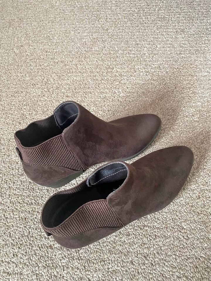 UnionBay Brown suede Ankleboots
