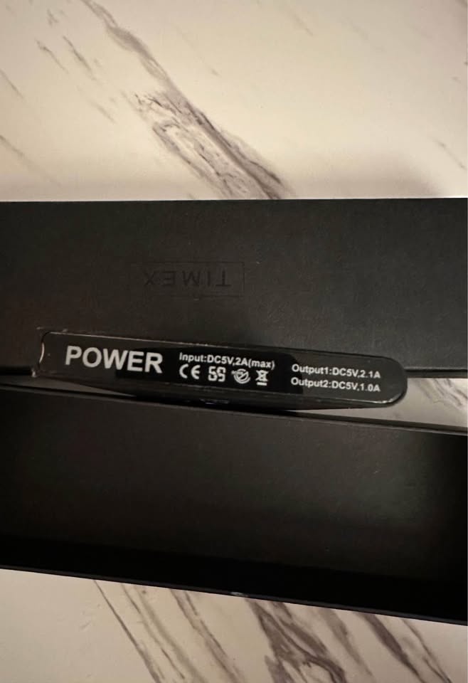 10,000 mAh Power Bank - photo 3