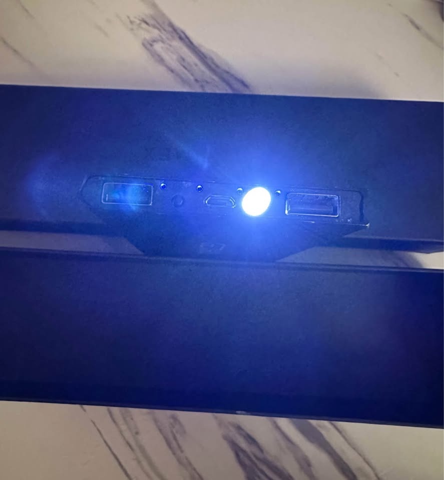 10,000 mAh Power Bank - photo 4