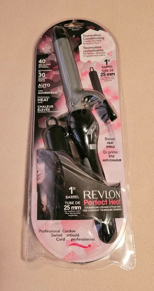 New Revlon Curling Iron $10 - photo 2