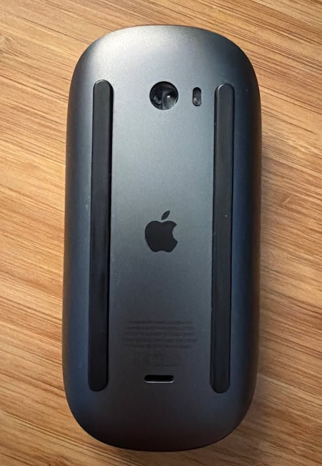 Apple Magic Mouse 2 + Free Cable - photo 2