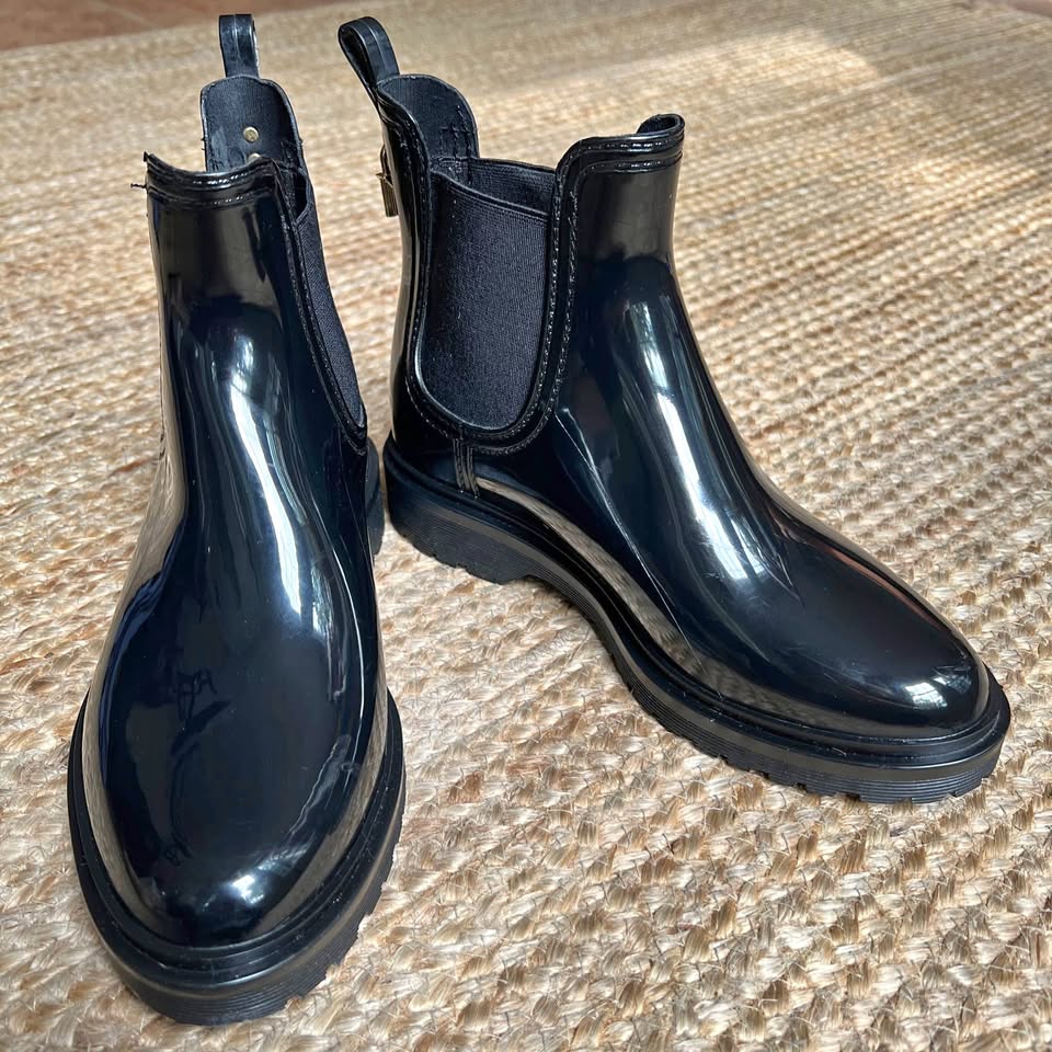 Michael Kors Black Boots / Black Rain Boots